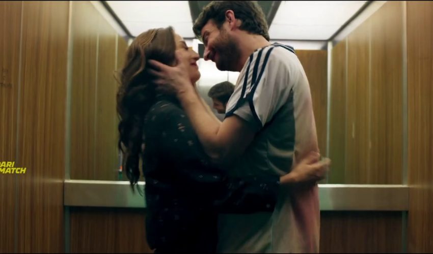 On their fifth wedding anniversary, Sitio and Ana start arguing inside an elevator that keeps opening in their same floor HD ( English To Hindi Dubbed )